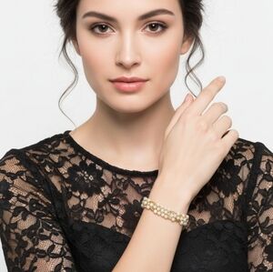 Vintage Sarah Coventry Faux Pearl Goldtone Bracelet